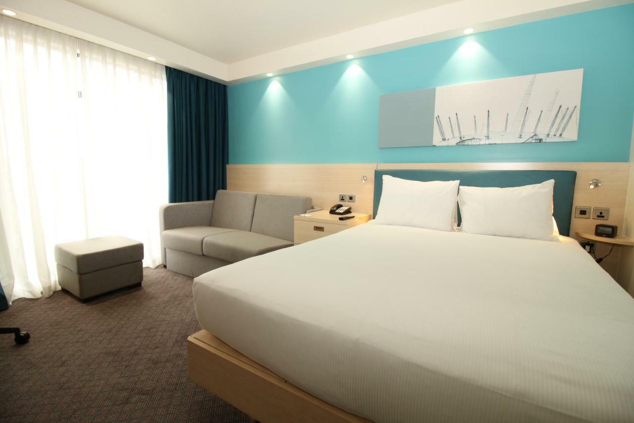 HOTEL HAMPTON BY HILTON LONDON DOCKLANDS LONDON 3 United Kingdom